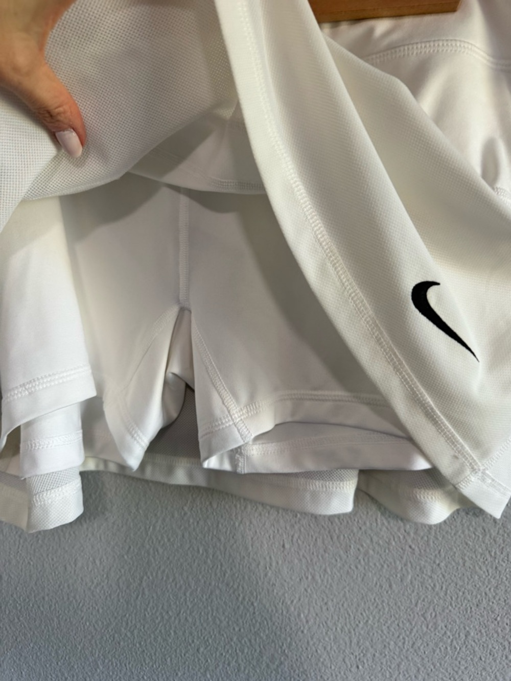 Nike White Tennis Skirt, NWT - Picture 3 of 4